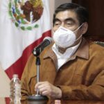 Monreal pide a la población confiar en la estrategia de vacunación